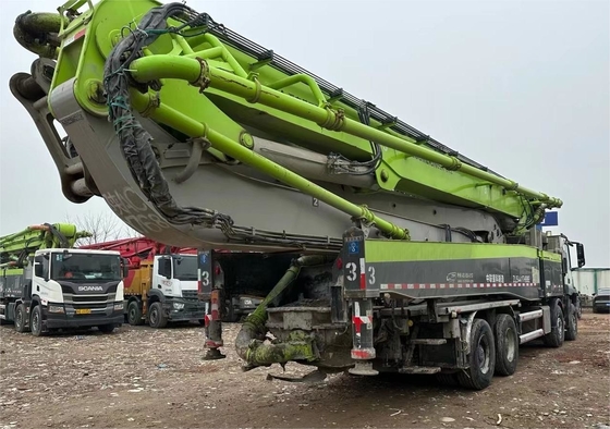 2021 Zoomlion 62M Caminhão de bomba de concreto usado com chassi BENZ
